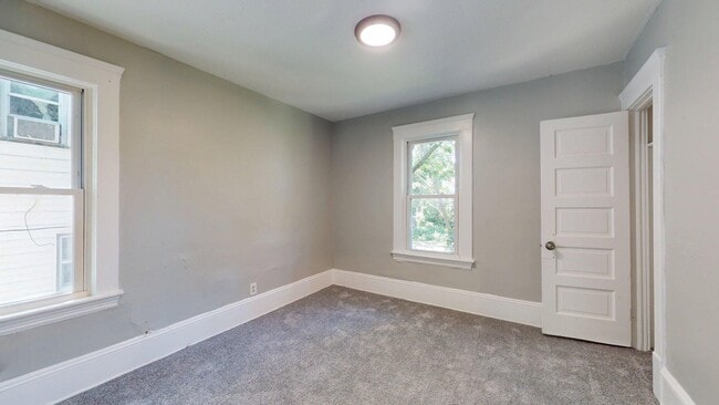 Building Photo - Cudell/West Blvd neighborhood; 4 bedroom/1 bath single family house for rent!
