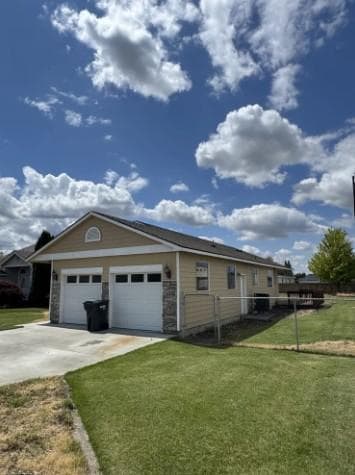 Building Photo - 301 Casi Ct