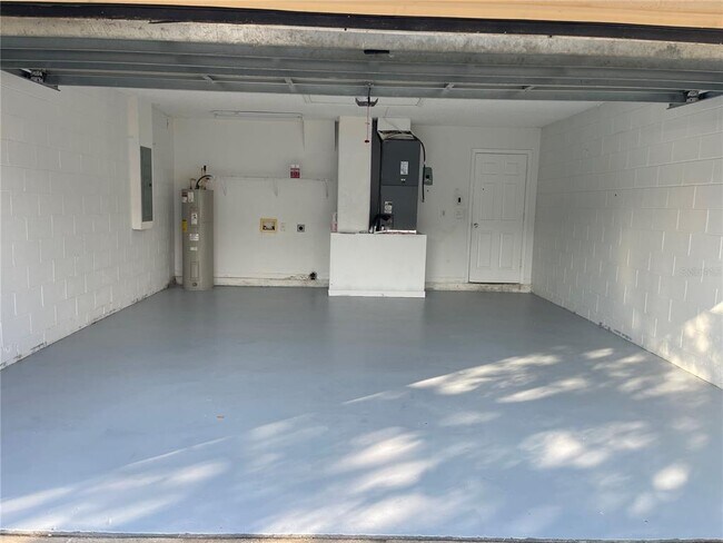 Building Photo - 326 Chelmsford Ct