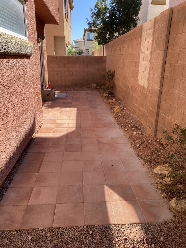 Building Photo - 5090 Silent Valley Ct