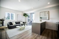 Building Photo - 5717 Carlton Way