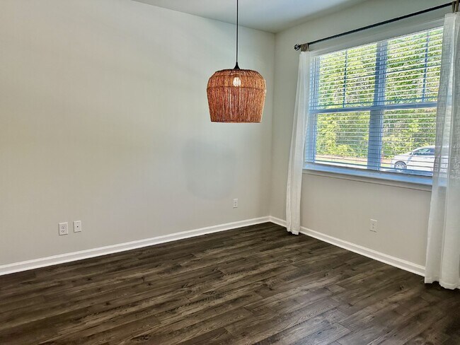 Building Photo - Cypress Ridge Townhome!