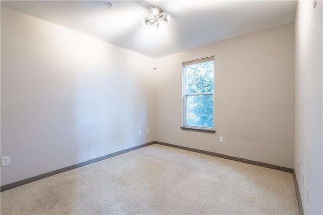 Building Photo - 390 17th St NW