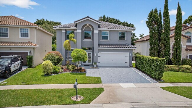 Building Photo - 3738 Old Lighthouse Cir