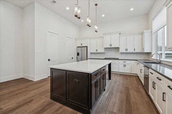 Building Photo - 1659 Bingle Rd