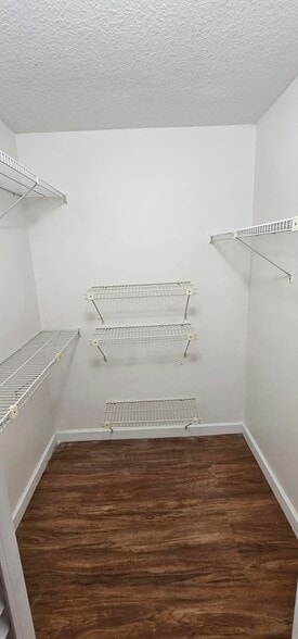 Building Photo - 1017 NW 124th Ave