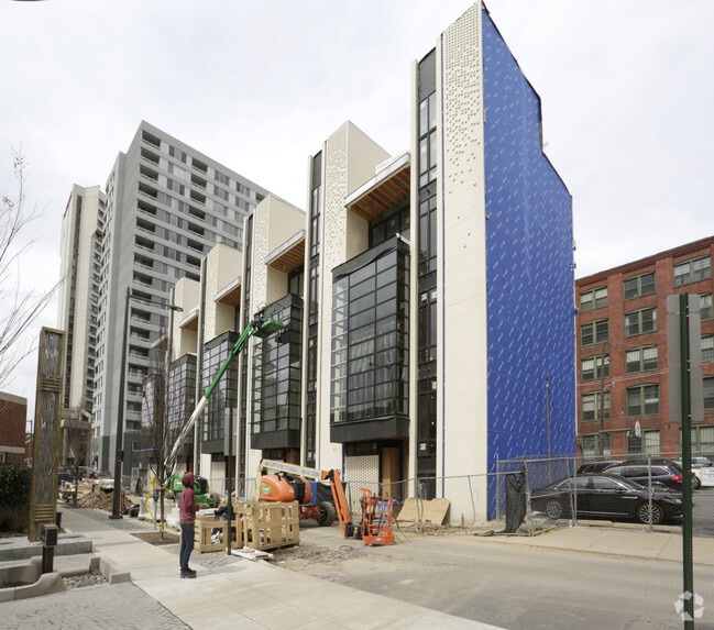 Building Photo - Novo Philly