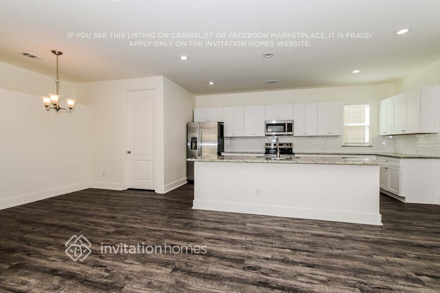 Building Photo - 1008 Hayden Ln