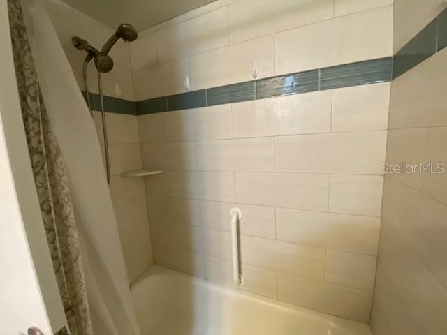 Building Photo - 3300 Cove Cay Dr
