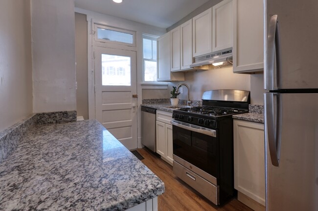 Building Photo - 68 Dewey St