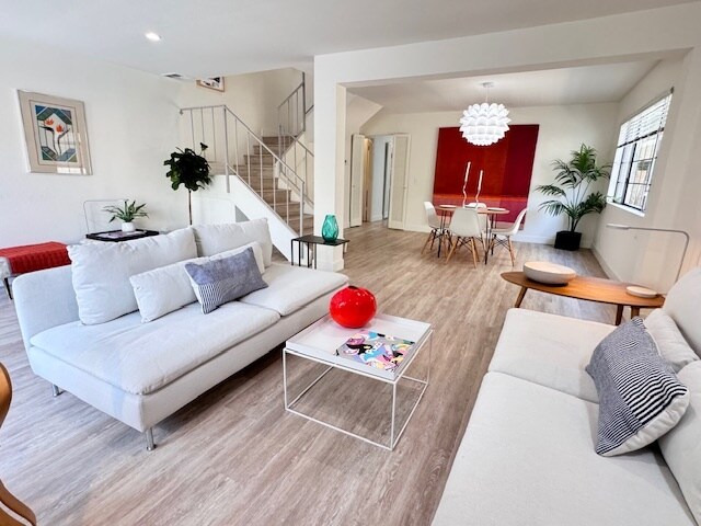 Building Photo - 4459 Ventura Canyon Ave