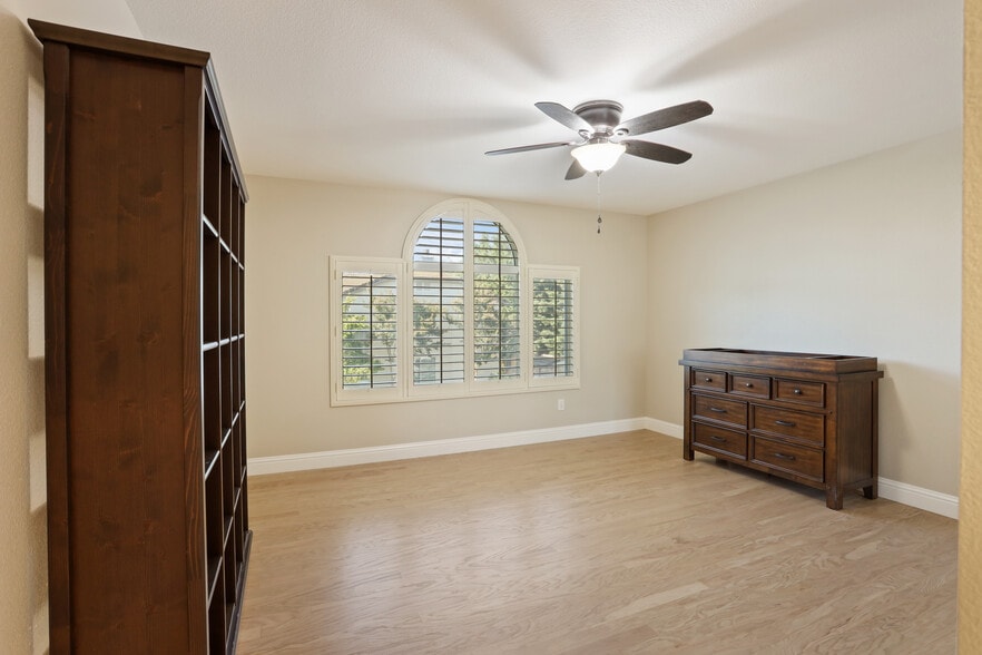 Room with or without Furniture - 6687 Brook Falls Cir