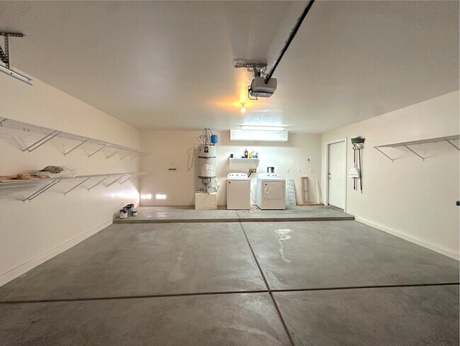 Building Photo - 9221 Candilela Ct