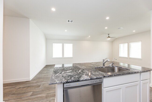 Building Photo - 1711 Porto Rosso Dr