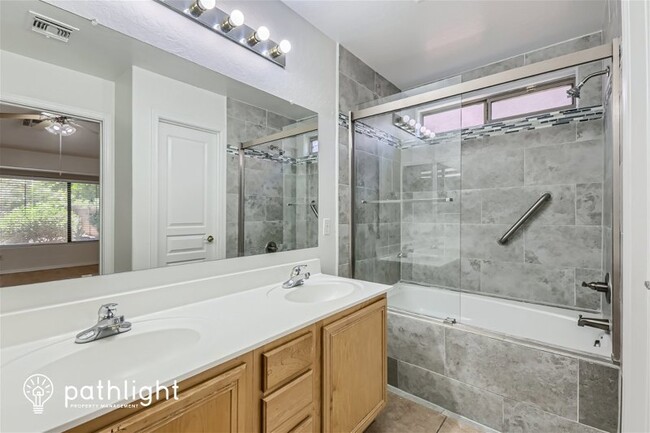 Building Photo - 2733 E Gary Way