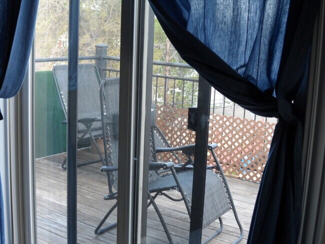 Building Photo - 3543 N Narragansett Ave