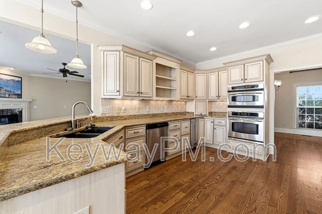 Building Photo - 529 John Fox Run