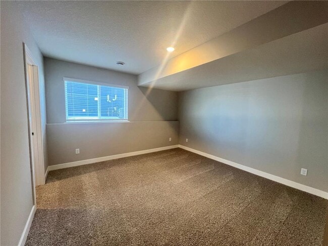 Building Photo - 17373 Dulles Ln