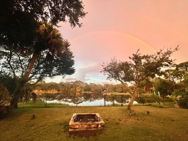 Building Photo - 4700 Regina Dr