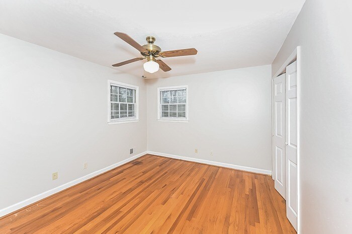 Building Photo - 502 Old Saybrook Dr