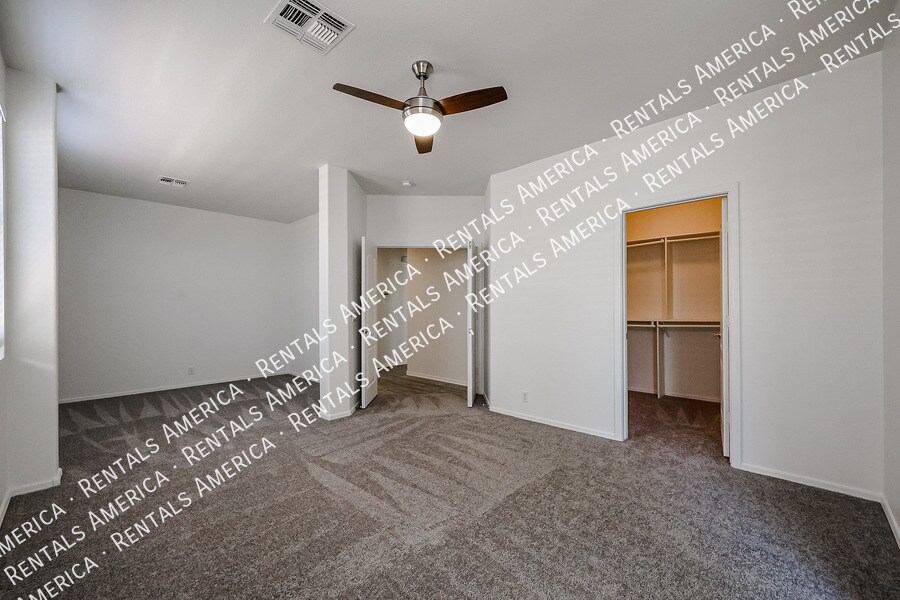 Building Photo - 263 N Kimberlee Way