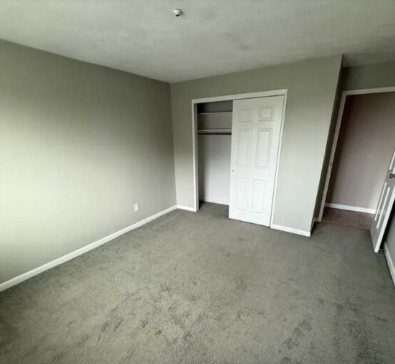 Building Photo - 100 Grand View Ave