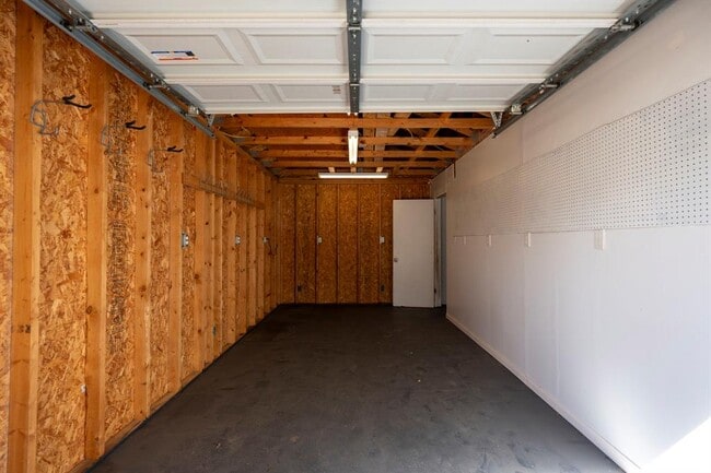 Building Photo - 8403 Sage Mountain Dr