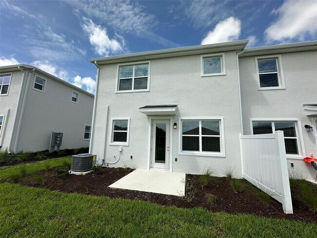 Building Photo - 145 Nine Iron Dr