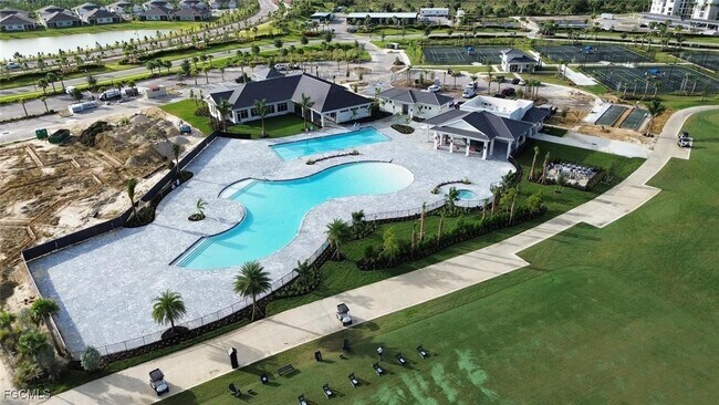 Building Photo - 15960 Grassland Ln