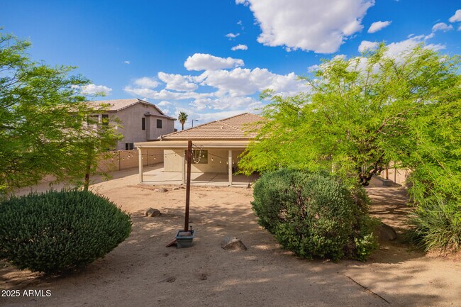 Building Photo - 1609 E Beautiful Ln