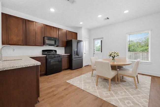 Building Photo - 4506 Blue Mountain Laurel St