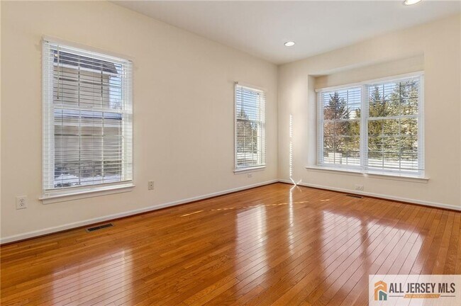 Building Photo - 14 Caleb Ln