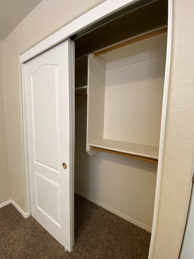 Building Photo - 4BR in Cabezon Subdivision