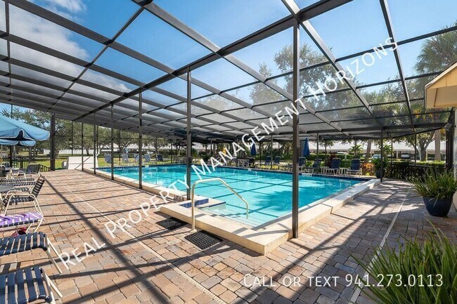 Building Photo - 3750 Pinebrook Cir