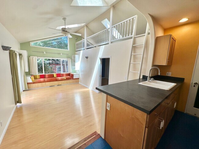 Building Photo - Lovely 3bd+/2ba Home in San Rafael