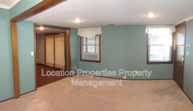 Building Photo - 3824 Stockade Ct