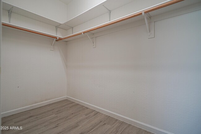 Building Photo - 2242 W Calle Marita