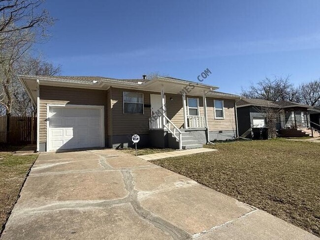 Building Photo - 1133 NW 84th St