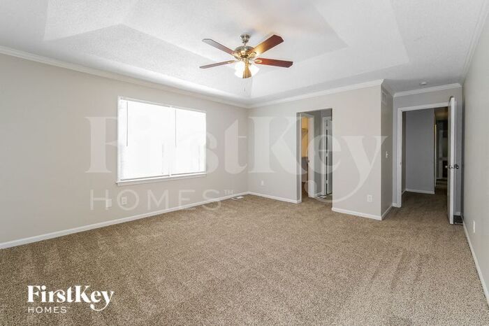 Building Photo - 11584 Earnshaw St