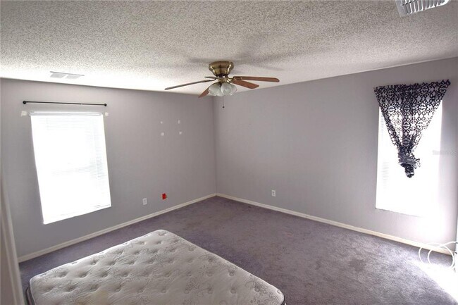 Building Photo - 500 Lake Charles Dr