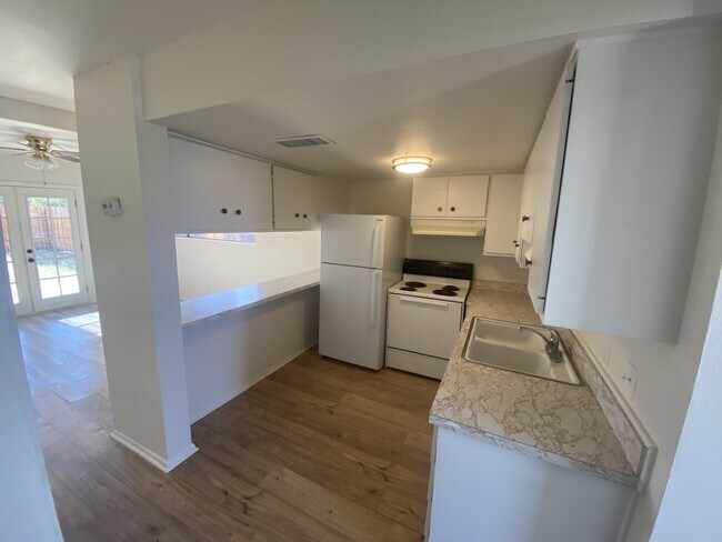 Building Photo - 2855 S 1st Ave