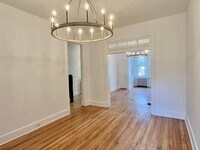 Building Photo - H Street Corridor|3 bd 1 bth Row House|High Ceilings, Bright, 1800sqft