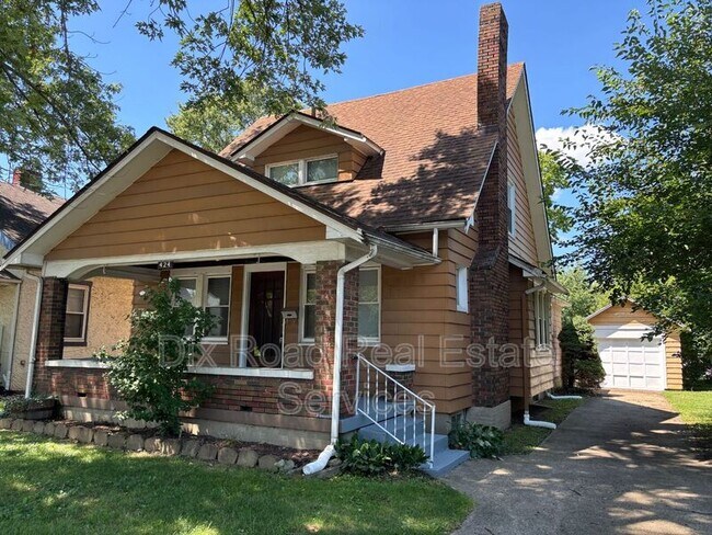 Building Photo - 424 Shafor St