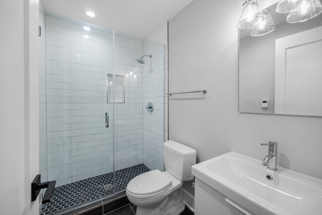 Building Photo - 429 Quincy St NW