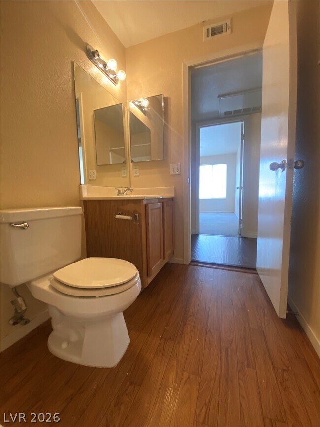 Building Photo - 3152 Tarpon