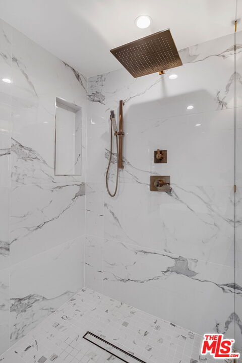 Building Photo - 12672 Stanwood Dr