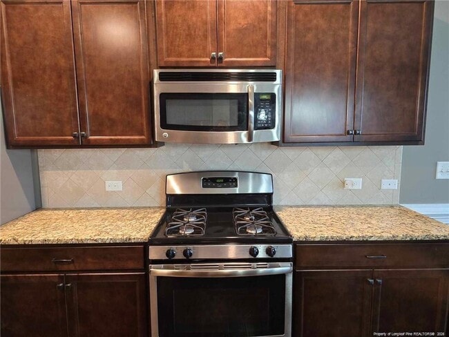 Building Photo - 323 Nottingley Dr