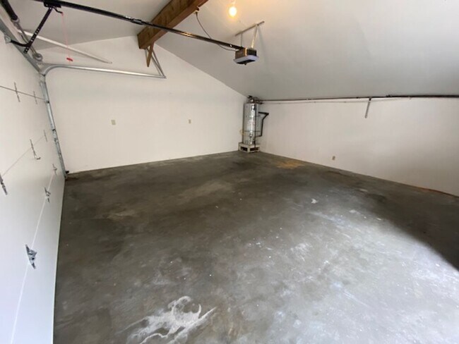 Building Photo - 714 Timber Trail