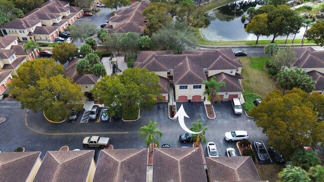 Building Photo - 2400 Centergate Dr