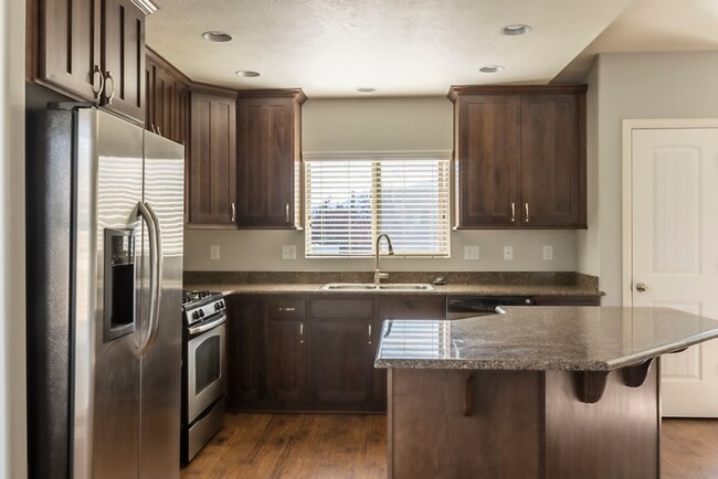 Building Photo - Heber Home